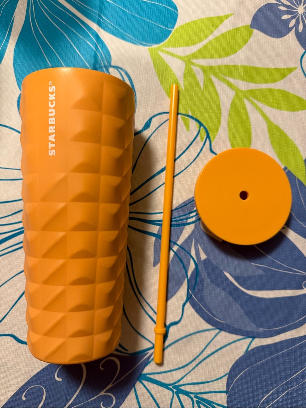 Starbucks Orange Textured Travel Tumbler with Matching Straw 24 ounces used